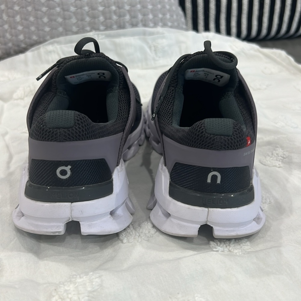 ON Cloudswift Sneakers SZ 6 women Shark / Shadow - Picture 4 of 15